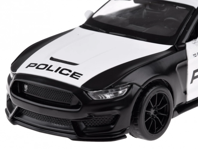 Metall politibil Ford Shelby GT350 i skala 1:32 med lys- og blinkeffekter