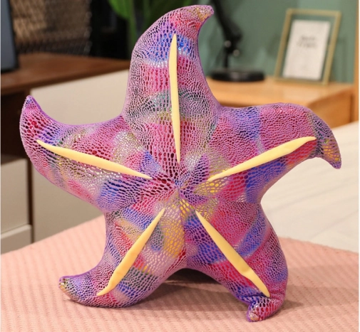 Plys lilla søstjerne – pude 45 cm