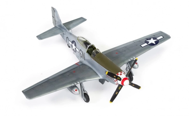 Plastmodel af flyvemaskine North American P-51D Mustang