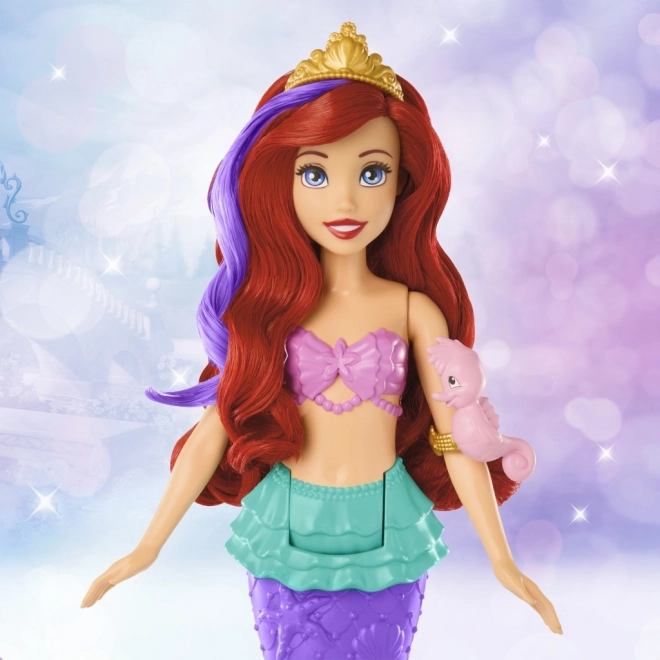 MATTEL Disney Prinsesse dukke Ariel lille havfrue svømmer, skifter farve