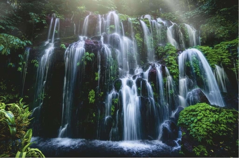 Ravensburger puslespil Waterfall Retreat Bali 3000 brikker