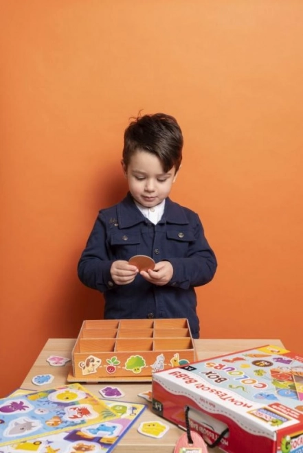 MONTESSORI BABY BOKS - Farver