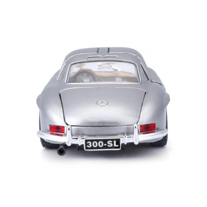 Bburago 1:24 Mercedes Benz 300SL sølv 18-22023