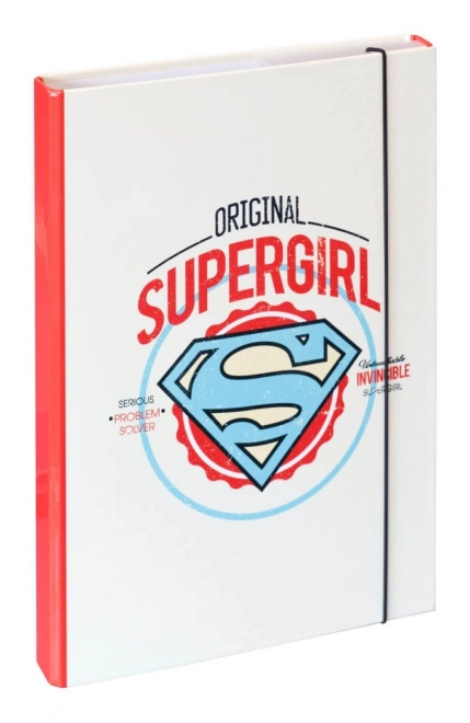 Mapper til skolehæfter A4 Supergirl