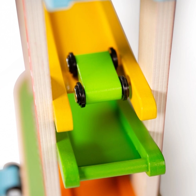 Træ racerbane til biler fra Bigjigs Toys