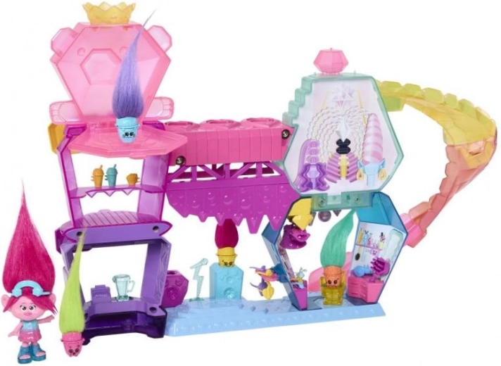 To-etagers eventyr med scene og rutsjebane