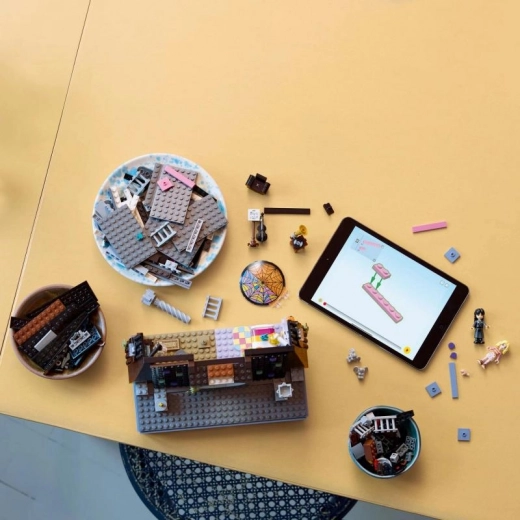 Digital bygning i LEGO Builder appen