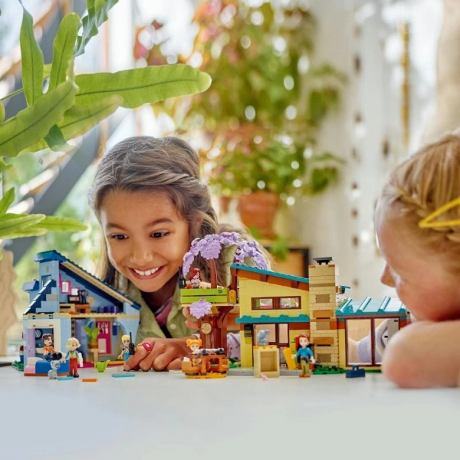 LEGO® Friends 42620 Olly og Paisleys Familiehuse