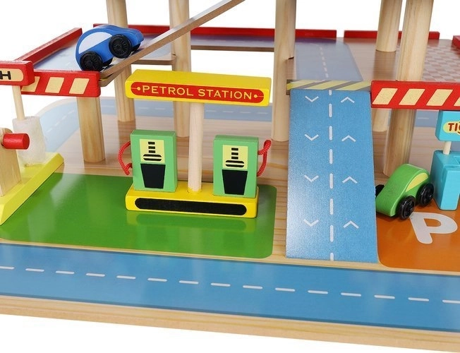 Træ parkeringsgarage