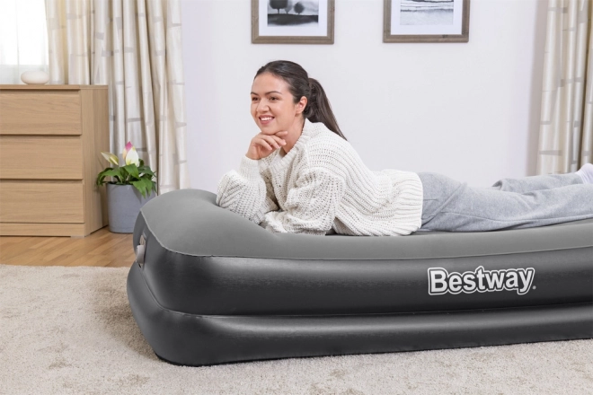 Oppustelig madras med elektrisk pumpe 191 x 97 x 46 cm Bestway
