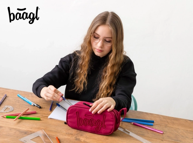 Student penalhus Baagl Ruby
