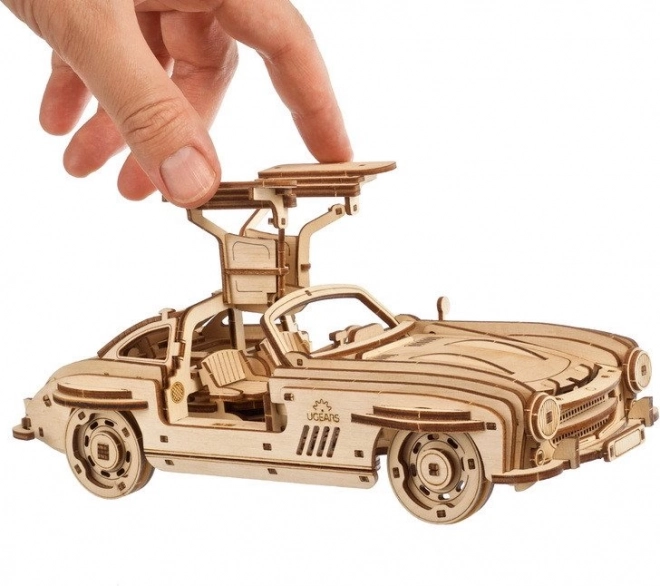Ugears 3D mekanisk trækpuslespil Auto Winged Sports Coupe