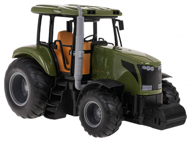 Trækker med grøn trailer R/C