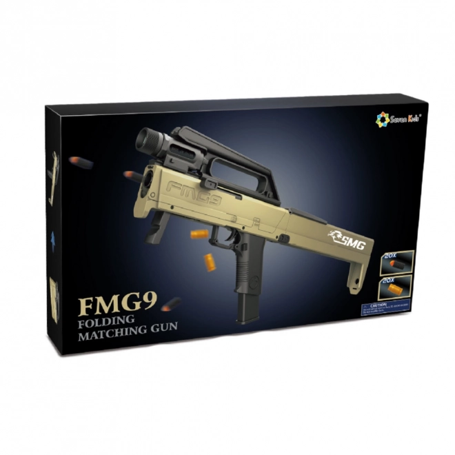 Sammenklappelig skumpistol FMG9 med kasseret-hylstre og lommelygte