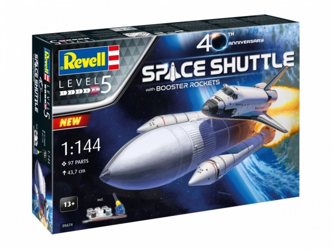 Revell model rumfærge med booster-raketter