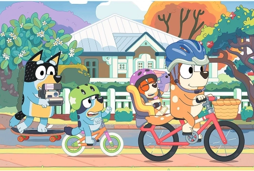 BLUEY-motiv fyldt med bevægelse og glæde