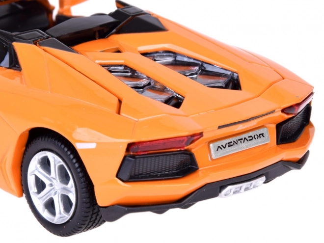 Metalmodelbil Lamborghini Aventador Roadster 1:32 interaktiv
