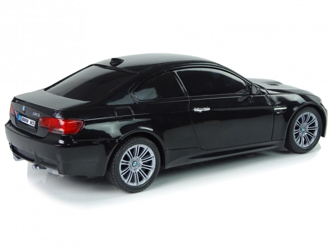 BMW M3 fjernstyret bil sort 2.4G fjernbetjening rat 1:18 lydlys