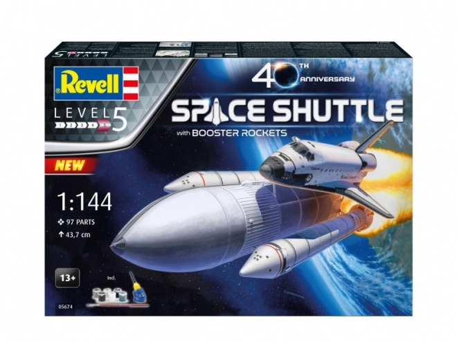 Revell model rumfærge med booster-raketter