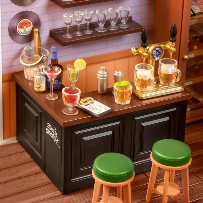 RoboTime Miniature dukkehuset Pub Cheers