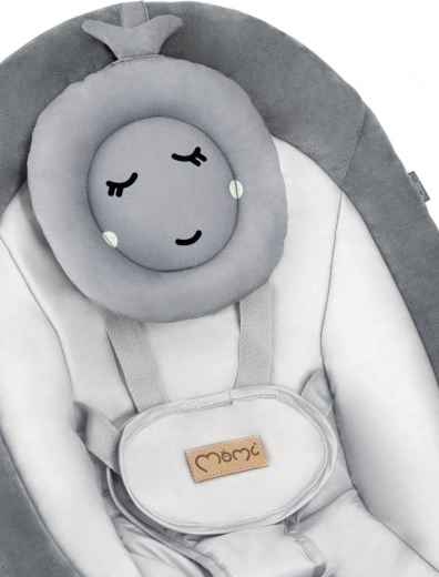 Komfortabelt sæde med pude og sikre seler