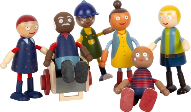 Små Fod Træfigurer Familie med kørestol