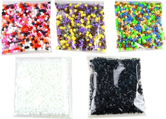6000 perler i 12 farver til farverig kreativitet