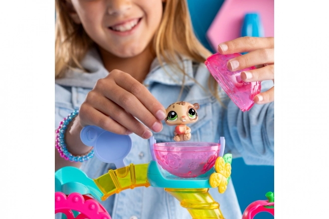 Littlest Pet Shop Sjov fabrik med 2 figurer