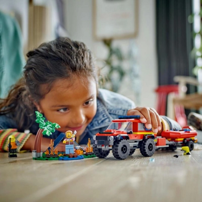 LEGO® City 60412 Brandbil 4x4 og redningsbåd