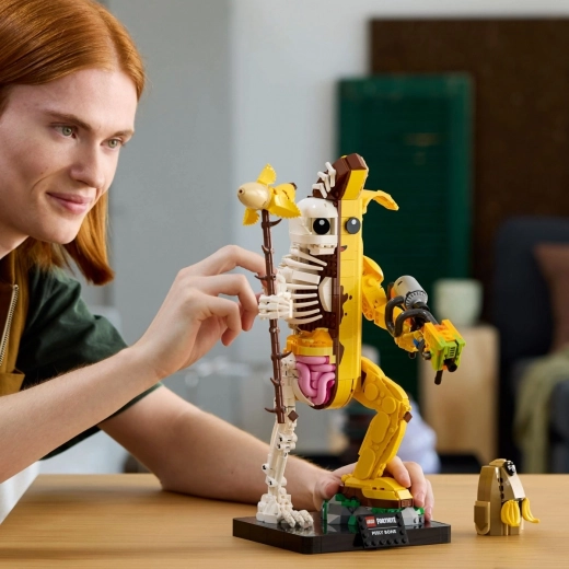 Udstillingsstand med skilt