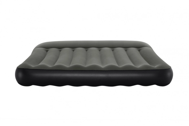 Oppustelig madras med oppustningspumpe 203 x 152 x 30 cm Bestway 67930