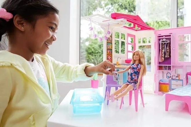 Barbie Dukkehus med tilbehør og dukke GWY84