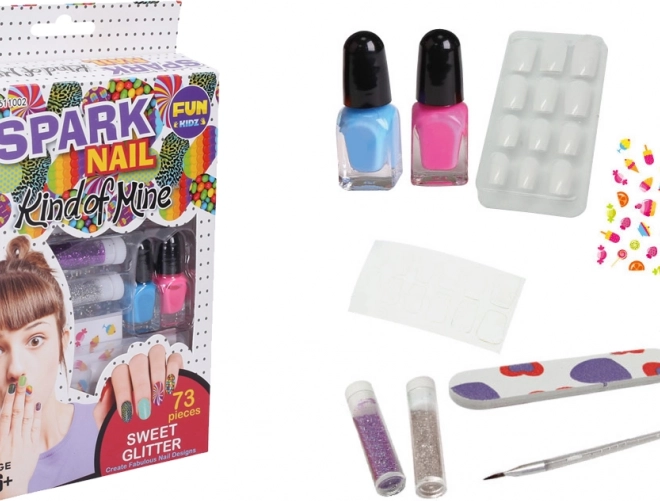 Neglesæt med glitter og slikmotiver