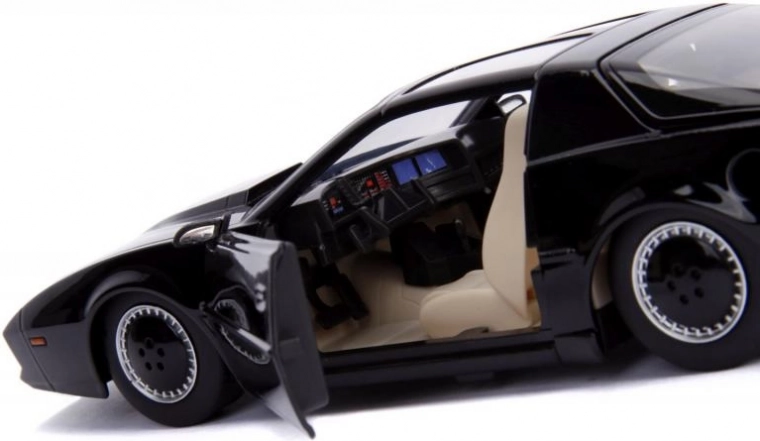 Åbnebare døre og motorhjelm