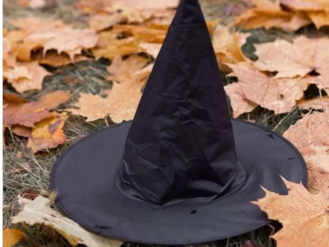 Sort heksehat til Halloween