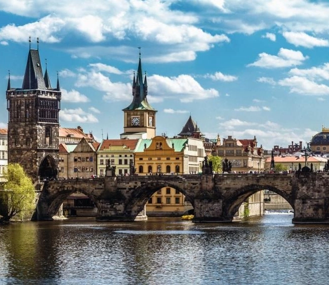 Tjekkisk kollektion: Prag – udsigt over Karlsbroen, puslespil 1000 brikker RAVENSBURGER