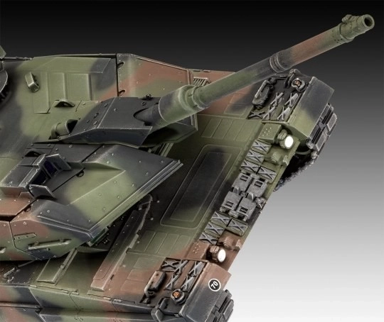 Plastikmodel Leopard 2A6/A6NL