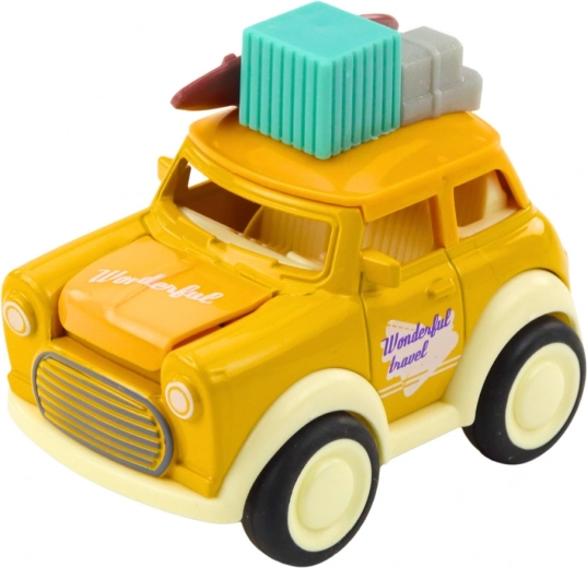 Retro rejse-look med kufferter på taget