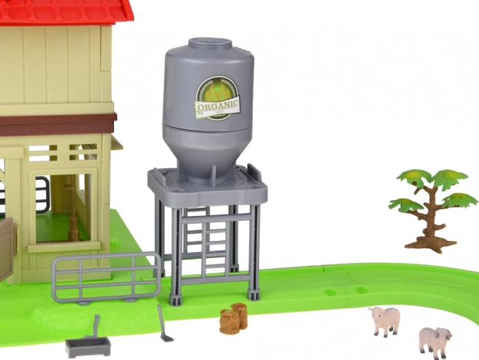 Fodersilo med hældefunktion