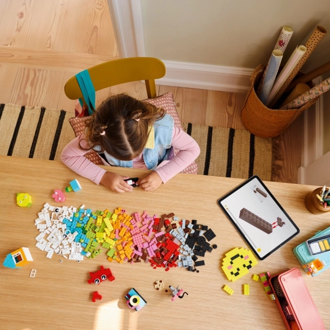 LEGO® Classic 11042 Kreativ glædeboks