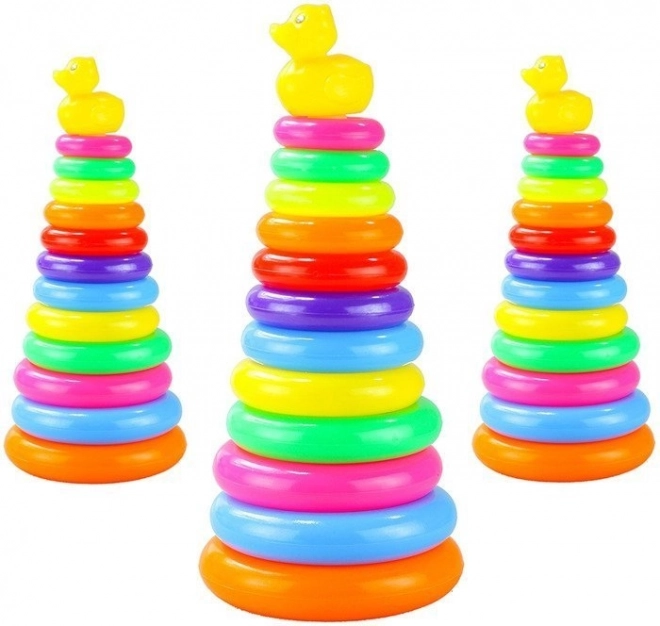 Pyramide af farvede ringe