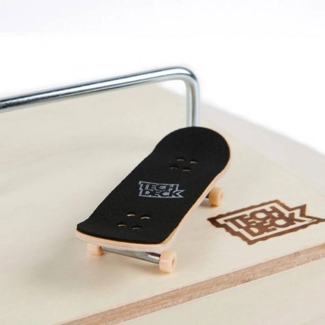 Tech Deck - træ rampe