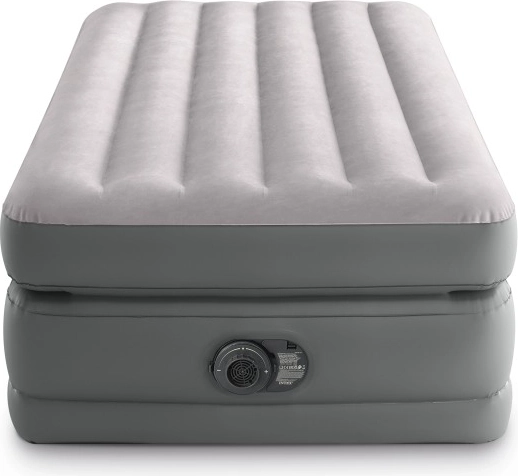 Komfort som i en rigtig seng takket være forhøjet højde