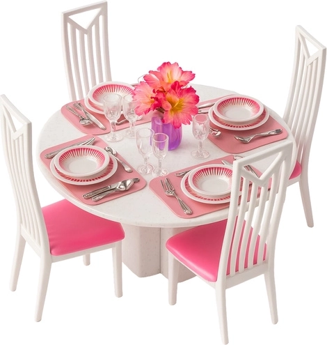 Komplet spisestue til 4 dukker