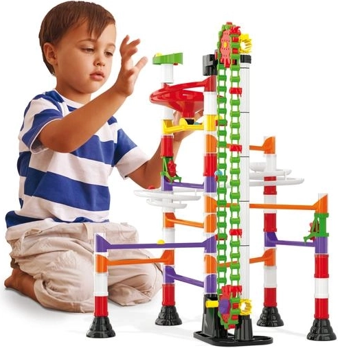 Læring gennem leg: motorik og logik