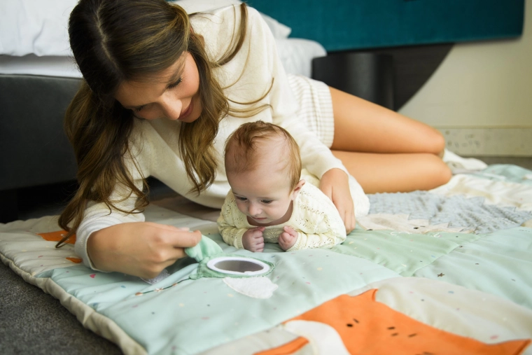 Sanseelementer til babyens udvikling