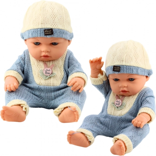 Babydukke i Strikket Blåt Sæt med Hue