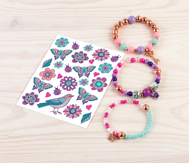 Armbånd og tatoveringer, blomster