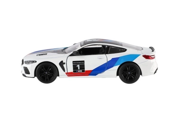 Auto Kinsmart BMW M8 Competition Coupé 1:38 metal/plast 12,5cm 4 farver med træk til tilbagegående 12 stk i kassen