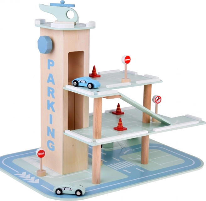Træ parkeringsgarage i flere niveauer med elevator og biler